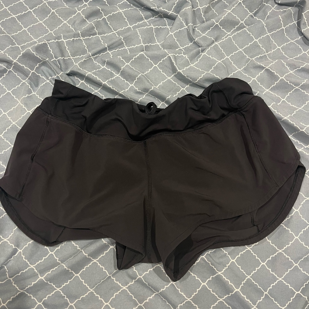 Lululemon Speed Up Short Low Rise - 2.5 inch, Size 8